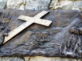 Alberto M. Fernandez/A Triply Divided Lebanon Anxiously Awaits a New Pope/Alberto M. Fernandez/ألبرتو م. فرنانديز: لبنان المنقسم ثلاثياً ينتظر بقلق زيارة البابا الجديد