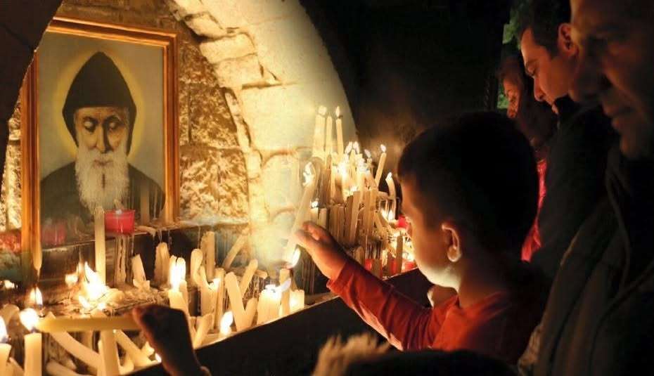 church.st.chrbel candles54